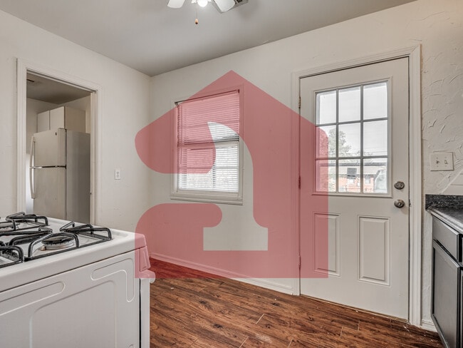 Building Photo - 2017 Downing St