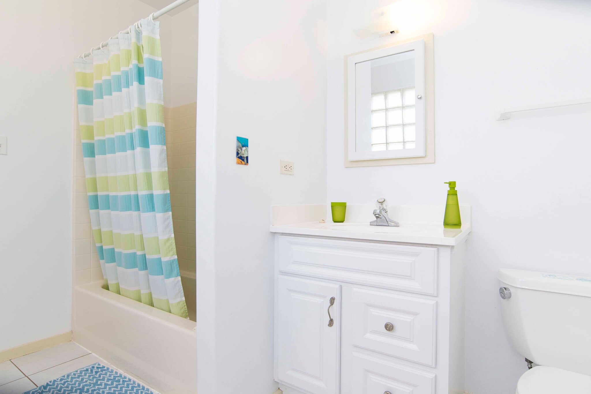 Building Photo - 1153 Kina St