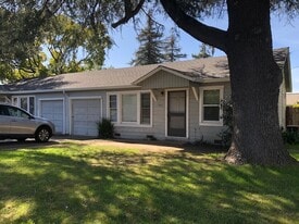 Building Photo - 1405 east ave