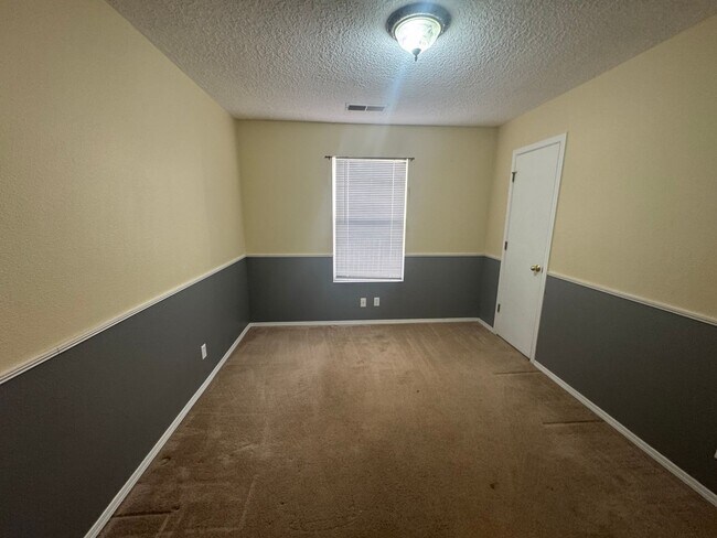 Building Photo - Spacious 4-Bedroom Home Near Westgate Community Center | $2,100/mo