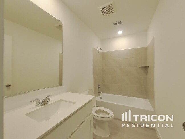 Building Photo - 2705 Serenity Grv Ln