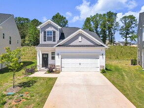 Building Photo - Elegant 4 Bedroom 2.5 Bathroom Home Near Downtown Greenville $2,500/mo rent