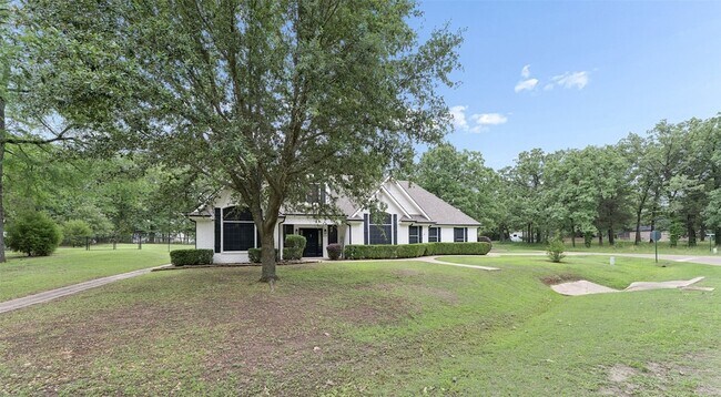 Building Photo - 109 Enchanted Dr
