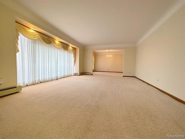 Building Photo - 6615 Fairwood Dr