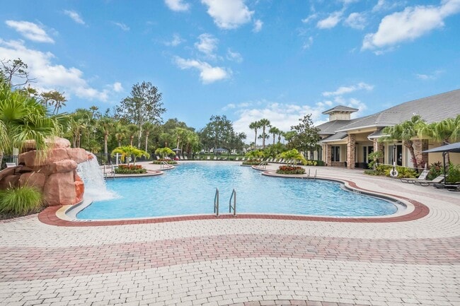 Building Photo - MOVE IN SPECIAL- 3/2.5 Townhome W/ 2 Car Garage For Rent in the Highly Desirable Avalon Park Comm...