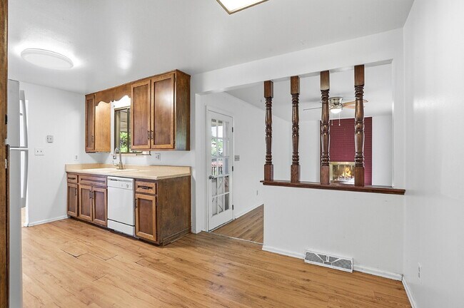 Building Photo - $2,695.95, 3-Bed, 2-Bath, Ranch House in Littleton with Great Fenced in Yard!