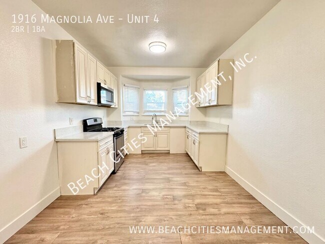 Building Photo - 1916 Magnolia Ave