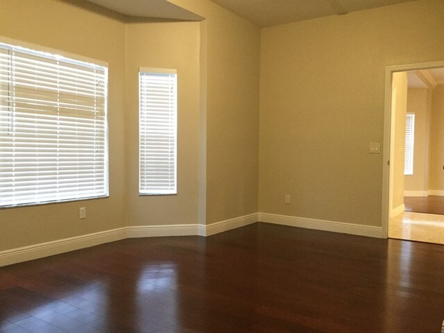 Building Photo - 7728 Glynde Hill Dr