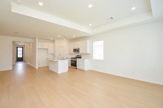 Building Photo - 9727 Rialto Hts Dr