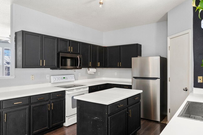 Building Photo - 7509 Sistine Ln