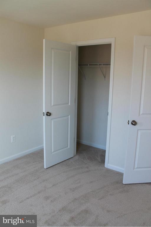 Building Photo - 109 Sequoia Dr