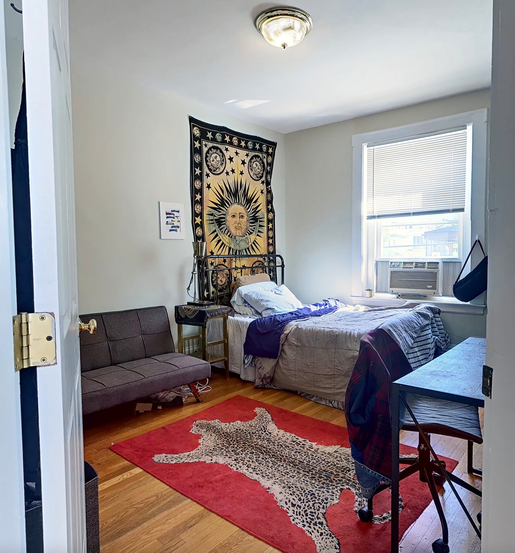 Building Photo - 108 Central St