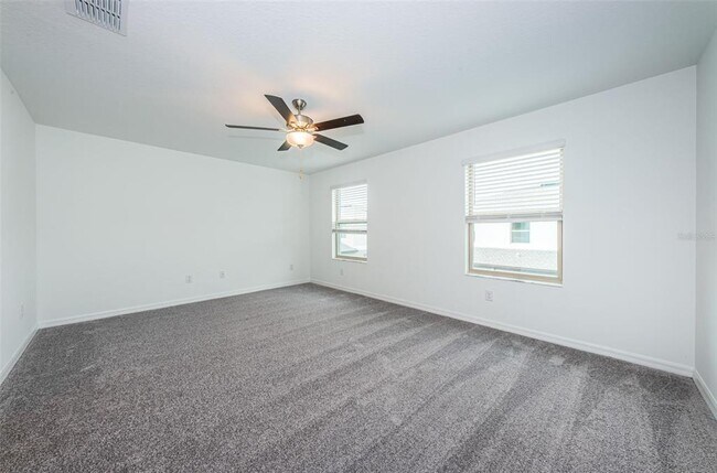 Building Photo - 8327 Crescent Oaks Dr