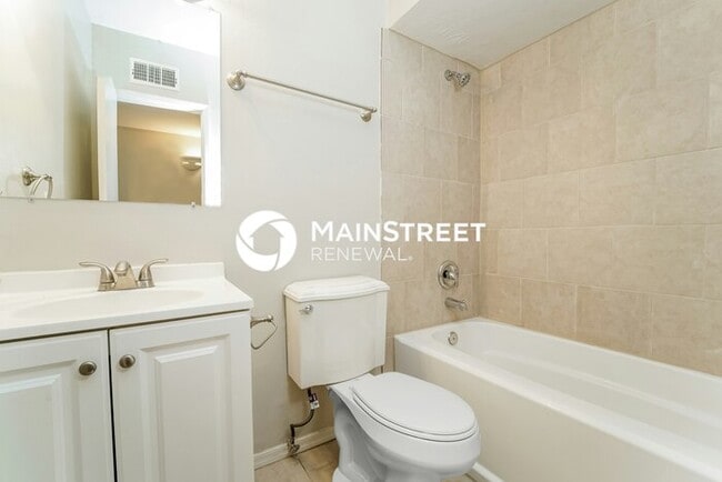 Building Photo - 3 Bedroom Pet-Friendly Home in Tucson, AZ ...