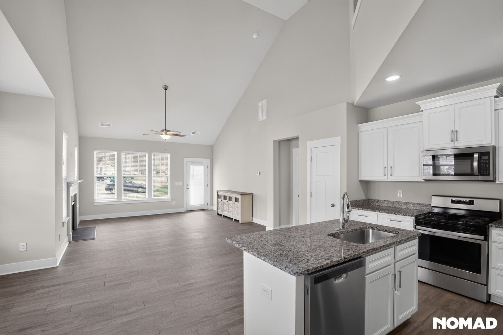 Building Photo - 201 Sprucewood Ct