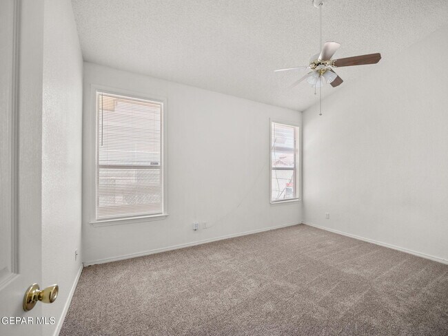 Building Photo - 5416 Roger Maris Dr