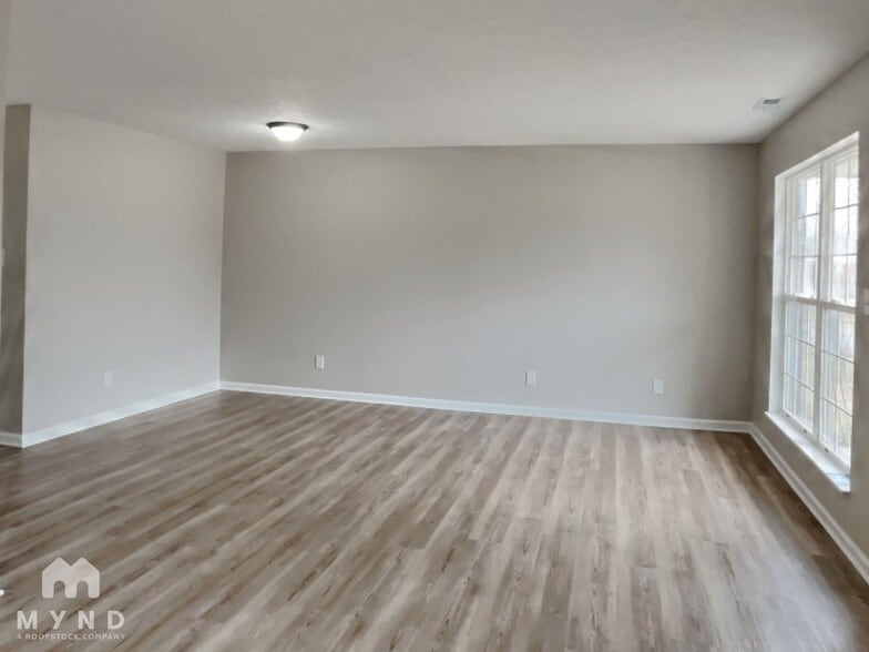 Building Photo - 4038 Gray Arbor Way