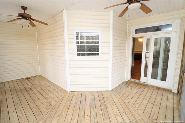 Building Photo - 214 Sylvia Ln