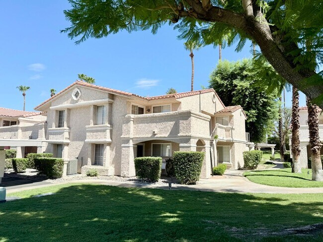 Building Photo - Freshly Updated 2-Bedroom Condo In The Mesquite Country Club Community