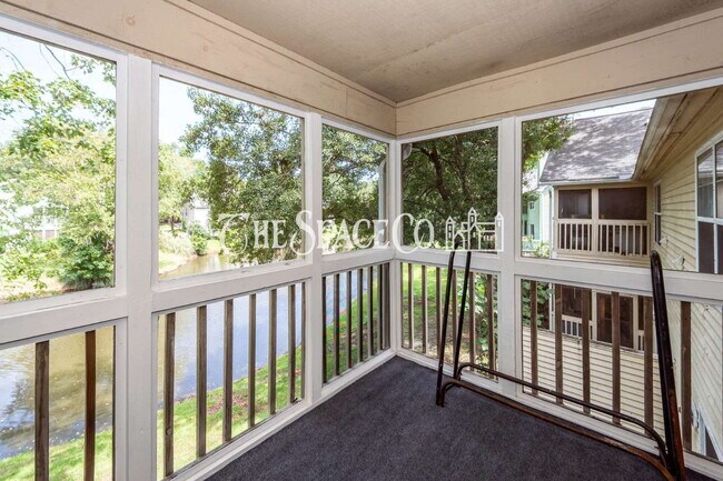 Building Photo - 2020 Coldspring Dr