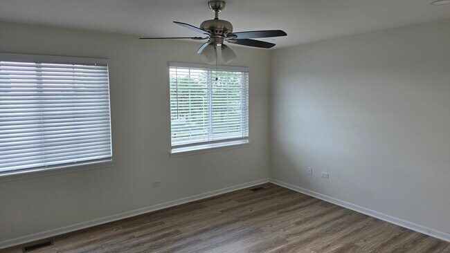 Building Photo - 1521 Saddle Ln