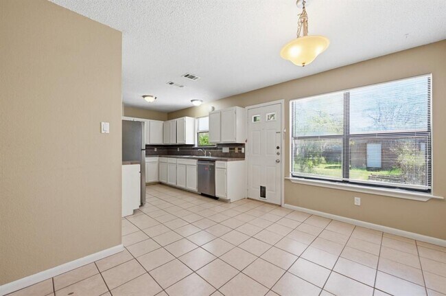 Building Photo - 8011 Lazy Ln