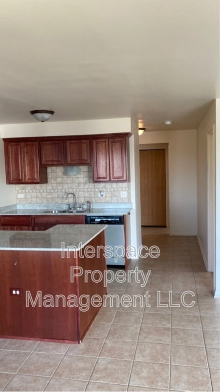 Building Photo - 9937 S Cicero Ave