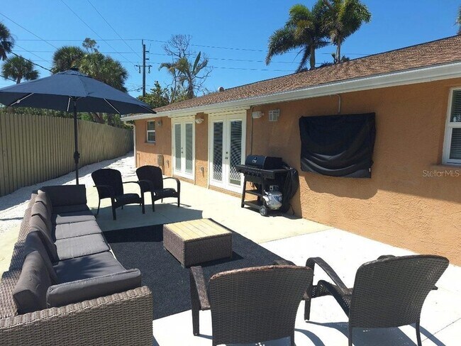 Building Photo - 1203 Lyric Ln