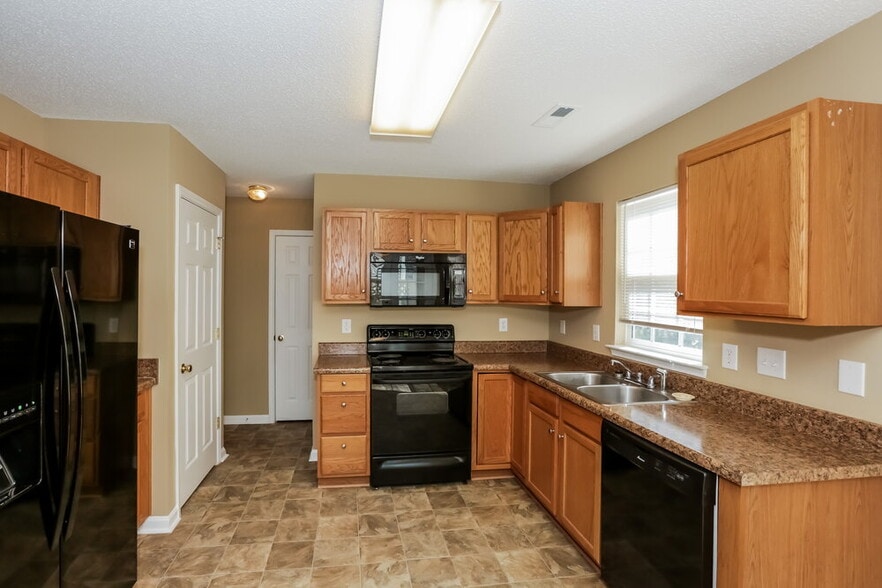 Building Photo - 14327 O'Casey Ln