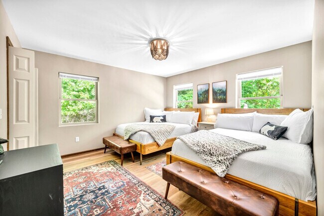 Building Photo - 23120 Bates Rd