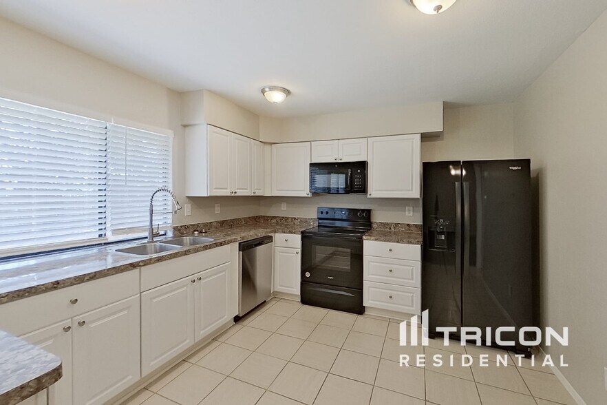 Building Photo - 4208 Sweetgum Way