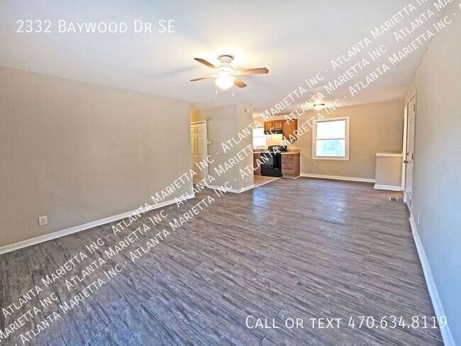 Building Photo - 2332 Baywood Dr SE