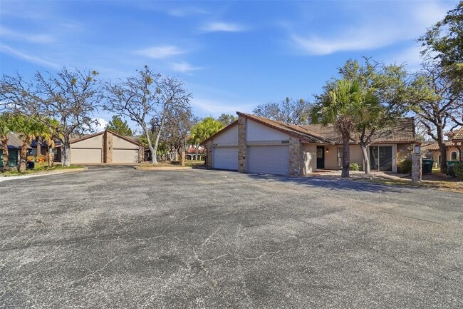 Building Photo - 100 Bay Point Dr