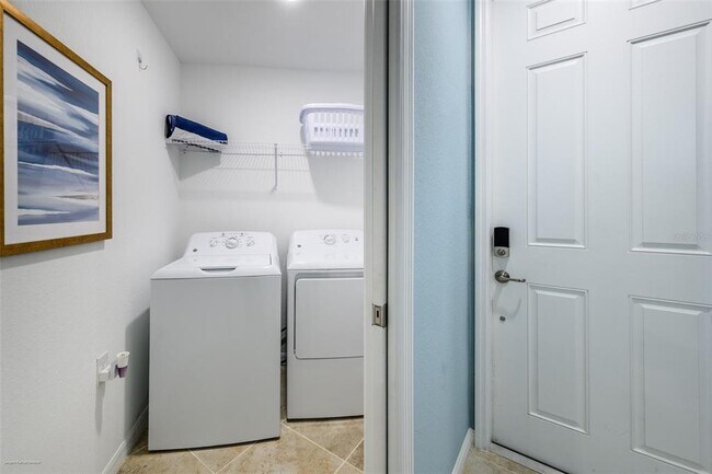 Building Photo - 14061 Heritage Landing Blvd