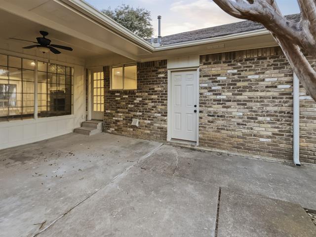 Building Photo - 2409 Castle St