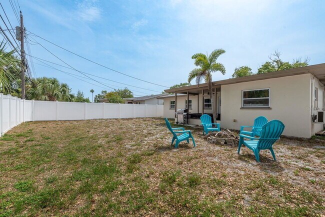 Building Photo - 2153 Pocahontas Dr