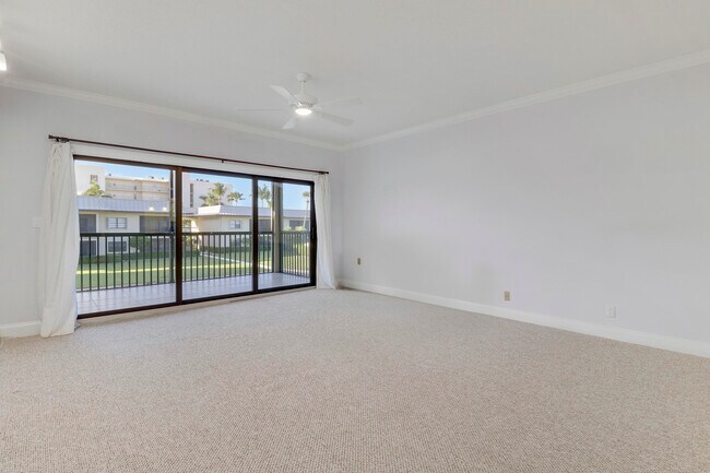 Building Photo - 275 S Beach Rd