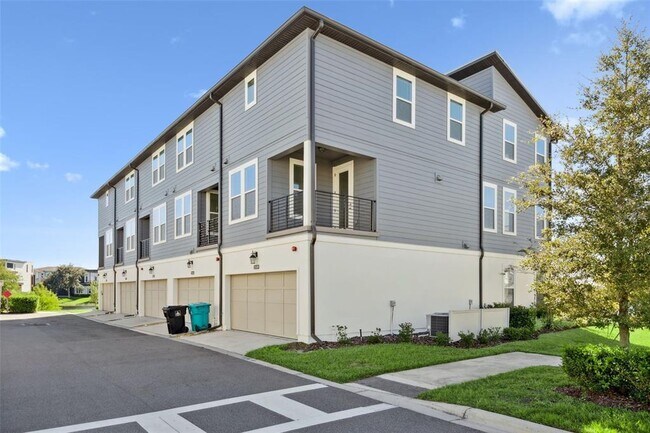 Building Photo - 12620 Willstatter Ave