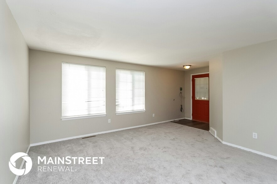 Building Photo - 8042 N Bryant St