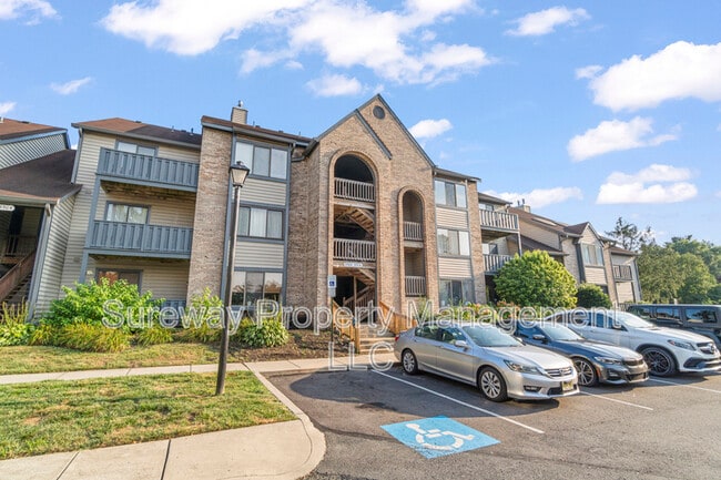 Building Photo - 5511B Aberdeen Dr