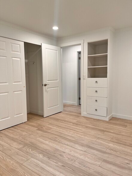 Building Photo - 13647 197th Ave SE