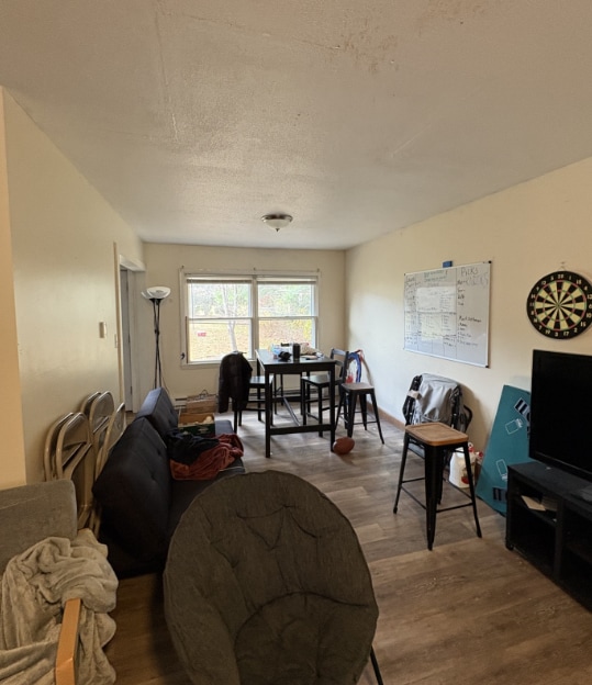 Building Photo - 599 S East St