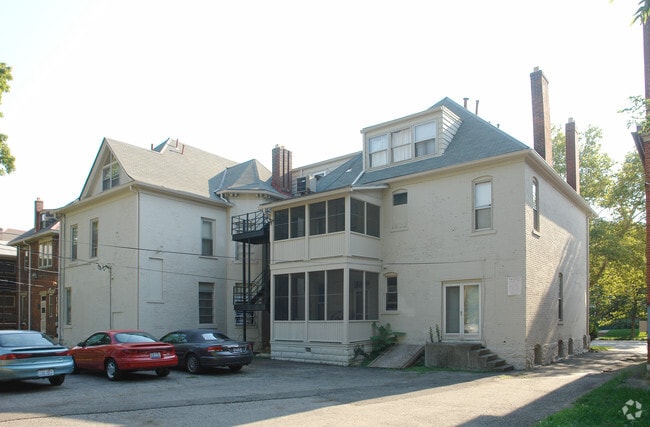 Building Photo - 1445 Neil Ave
