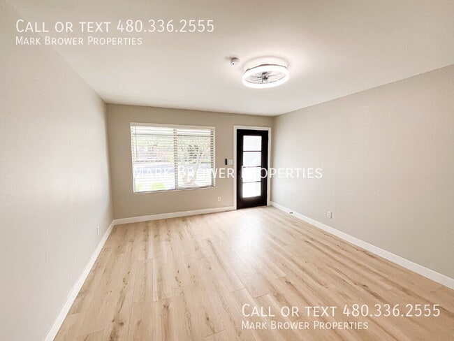 Building Photo - 4416 E Capistrano Ave