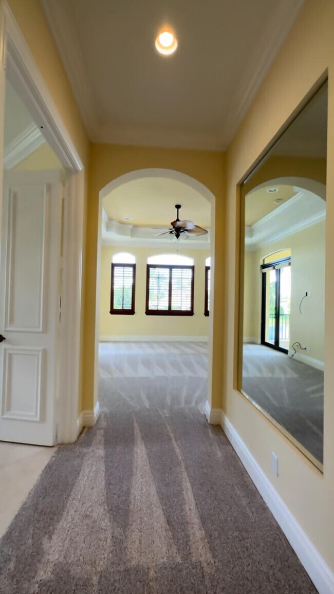 Building Photo - 9407 Bridgebrook Dr