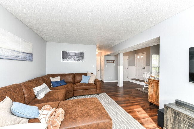 Building Photo - 2502 Chaseway Ct