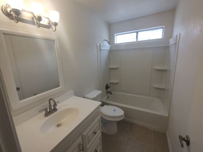 Building Photo - 5118 W Mercury Way