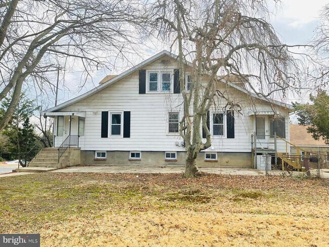 Building Photo - 9066 Baltimore Ave