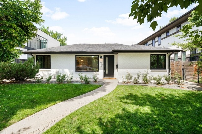 Building Photo - LUX 3BD, 2BA Belcaro Home with 2-Car Garage