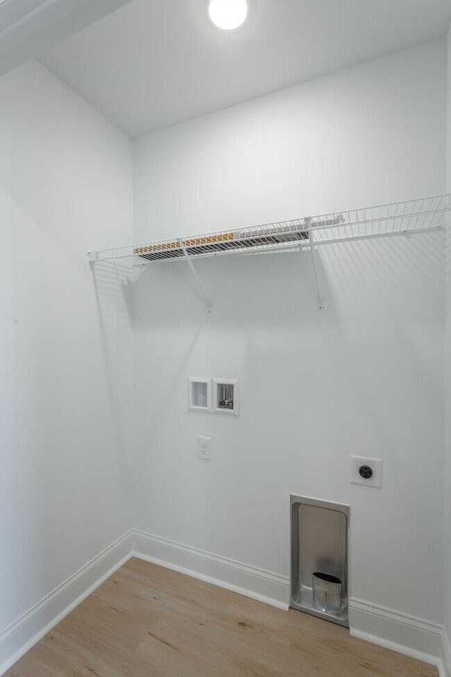 Building Photo - Brand New 2 Bedroom Home